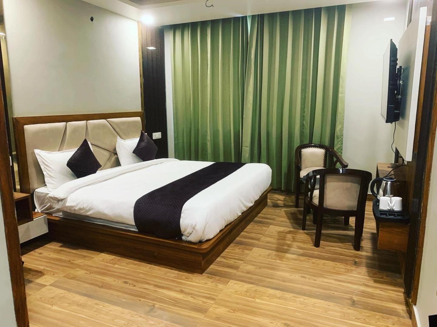 Hotel & Hostel Vimal Ganga Rishīkesh Dış mekan fotoğraf
